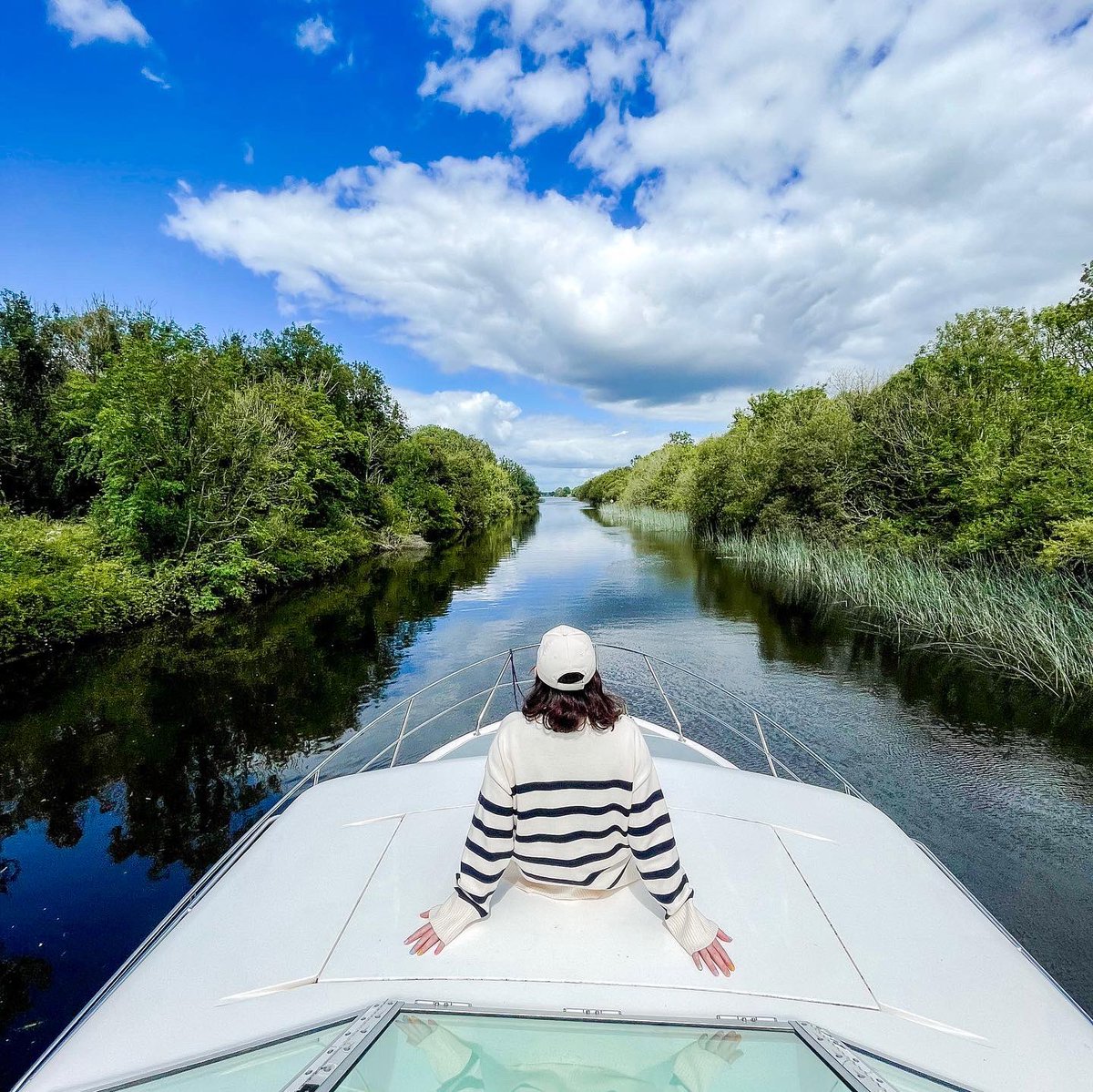 SLCruisers's tweet photo. Enjoy truly spectacular countryside and historic landmarks as you discover more of Ireland's Hidden Heartlands. Find your 2023 escape by visiting >> https://t.co/rfzbJeTjVI #irelandshiddenheartlands #boatingireland #discoverloughderg #discoverloughderg #irelandsancienteast https://t.co/RiodJP6Rai