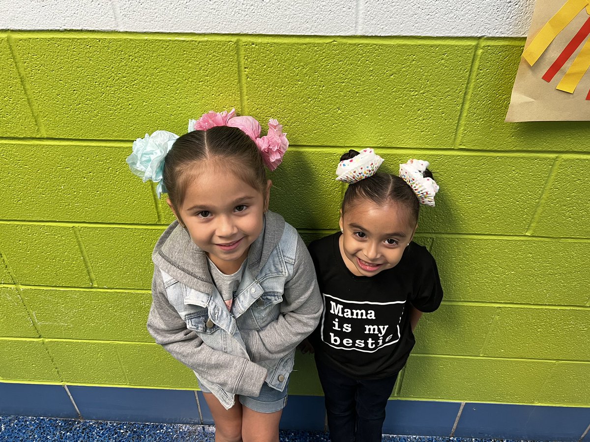 webb_es's tweet photo. #showupccisd These starfish were in attendance with their crazy hairstyles! ⭐️ https://t.co/rG7SYfmCAz