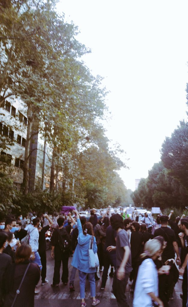Behnammerdas's tweet photo. #مهسا_امینی 
#Mahsa_Amini  🥀 🖤 https://t.co/gJ94e0Hdb9