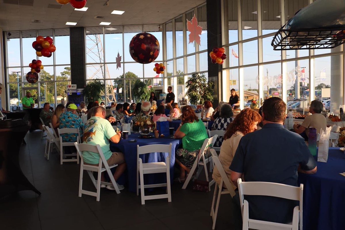 Anderson_Subaru's tweet photo. It’s beginning to look a lot like.. FALL! 🍁
We had another fun and successful New Owner Clinic last night! Thank you to everyone who was able to make it. We hope you all enjoyed it as much as we did! #AndersonSubaru https://t.co/AzHynE0H9u