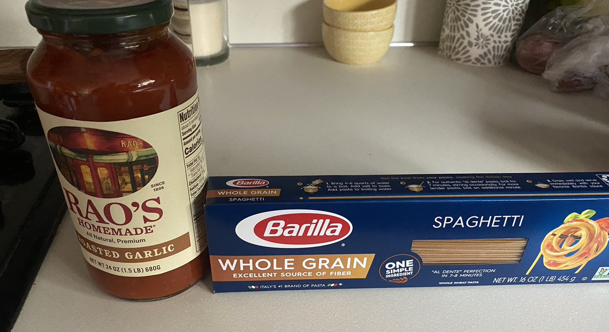 Nouse747's tweet photo. @AreYouGarbage @HFoleyComedy @KevinRyanComedy making spaghetti tonight for the wife and 4 year old (who won’t eat it) and I’m using one jar to one whole box that way you’re suppose too https://t.co/2J0asoyw8Y