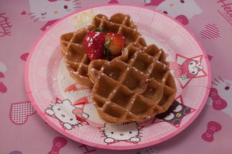 cupcakesanrio's tweet photo. hello kitty waffles :3 https://t.co/ZfFzI7pwkq