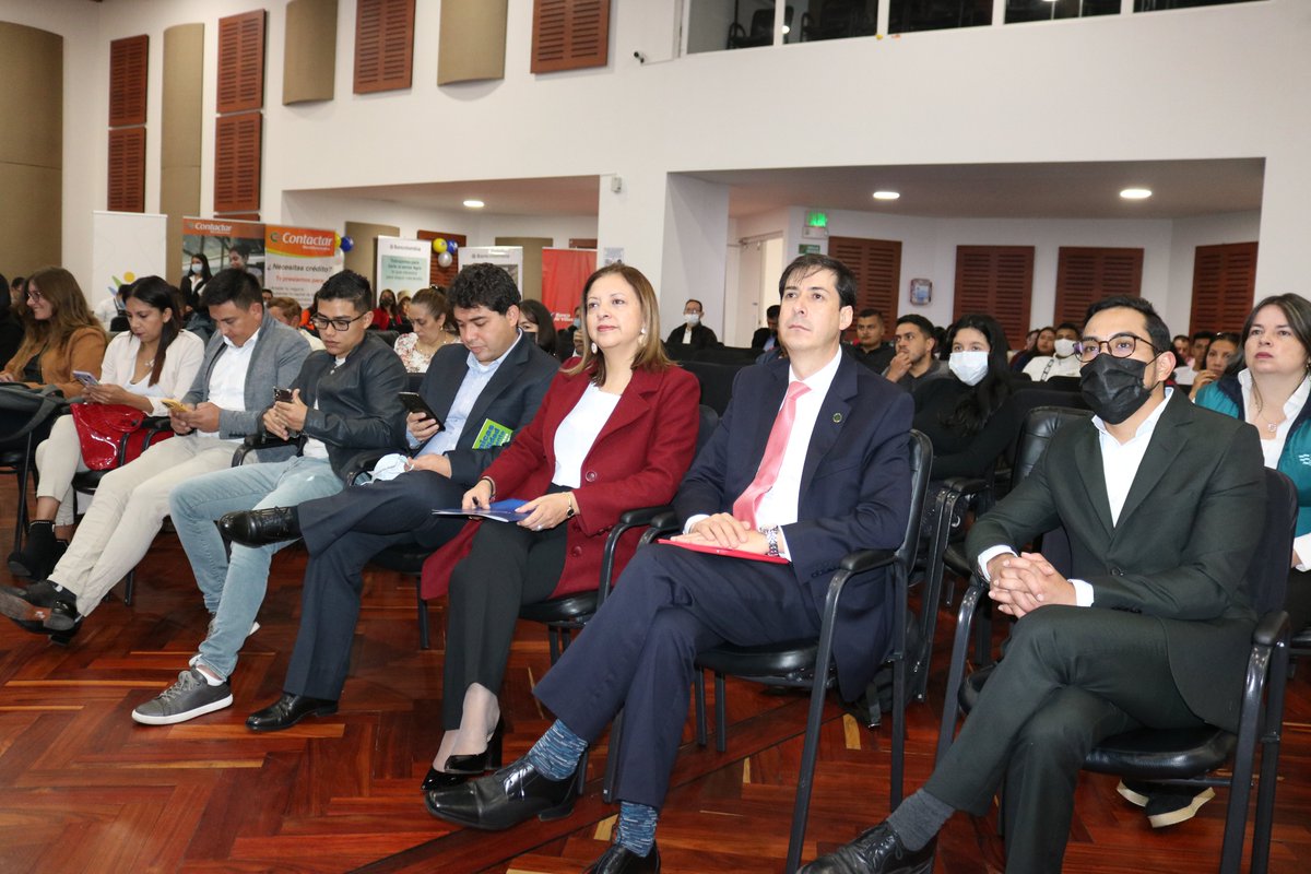 camarapasto's tweet photo. ¡Con éxito realizamos la Rueda Financiera 2022!
Un evento que fortaleció las relaciones de empresarios con bancas y microfinancieras, generando un acercamiento para que el sector empresarial conozca los diferentes servicios que brindan estas entidades.

 #NariñoPrimeroLoNuestro https://t.co/VZhZaf14tG