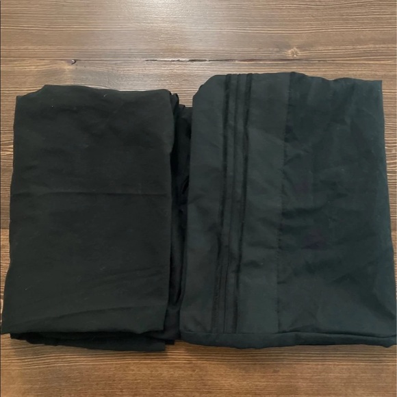 f2c265f5a9264bd's tweet photo. So good I had to share! Check out all the items I'm loving on @Poshmarkapp #poshmark #fashion #style #shopmycloset #macys #spanx: https://t.co/gGPVUvYX4f https://t.co/3mpbPL6DXD