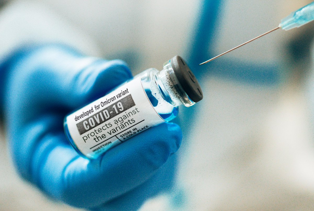 Medscape's tweet photo. The US government has sent out over 25 million of the updated COVID-19 booster shots, mostly from Pfizer/BioNTech, as production of the Moderna shot continues to ramp up. #MedTwitter #boostervaccines https://t.co/5jTiHyqEfo https://t.co/Gnx65YyiWd