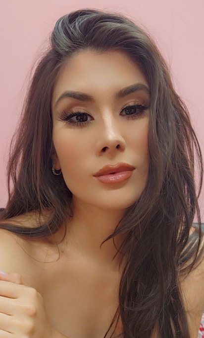 Hey everyone...its been awhile 👋 Don't be shy, come say hiiii. https://t.co/1hFt0KarTc<a href="/tag/tuesdaytease"class="tags"><span>#tuesdaytease</span></a>