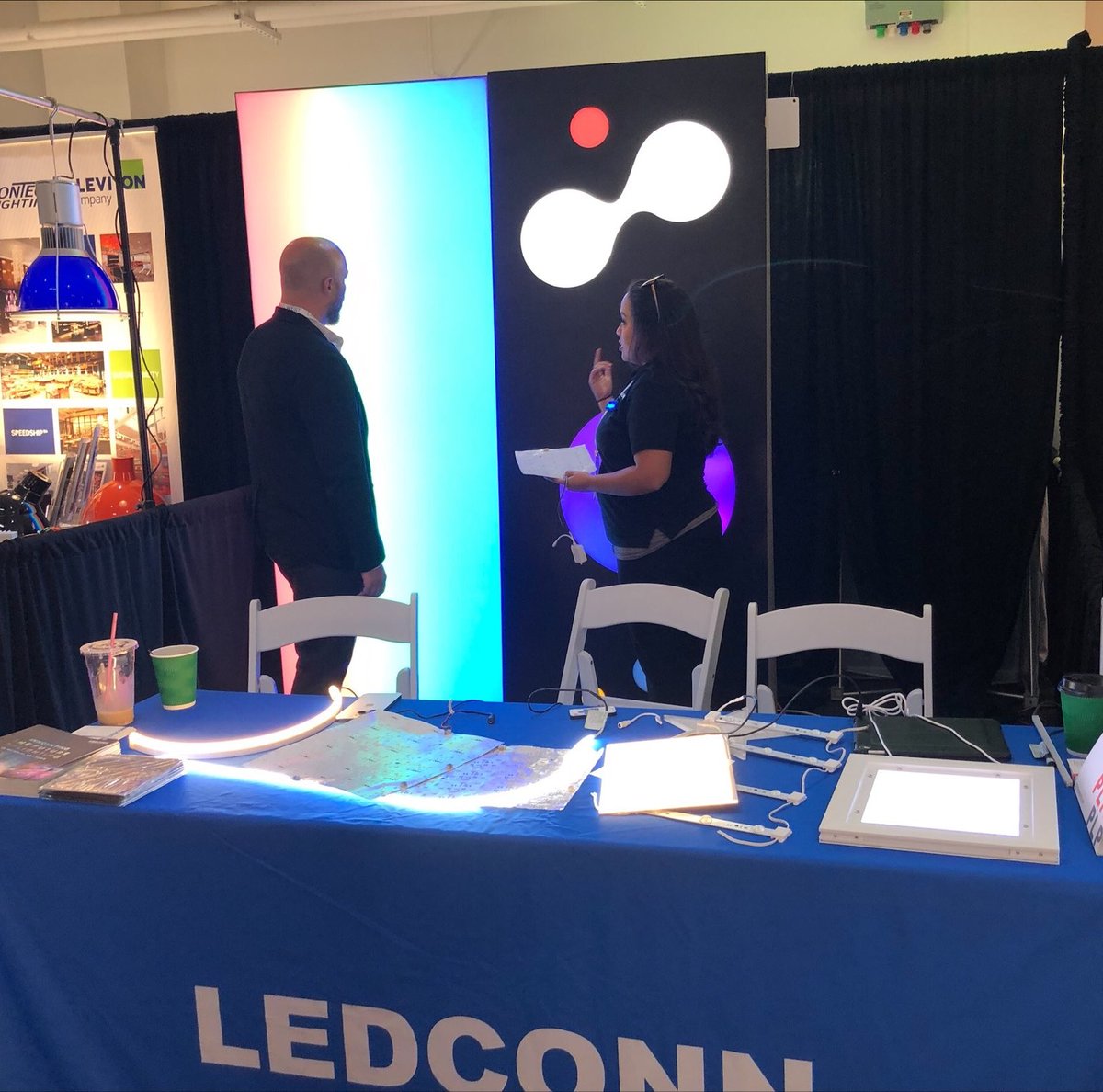 LEDCONN's tweet image. We&apos;re having a great time seeing familiar and new faces at #LightSpecWest2022! If you&apos;re in the Los Angeles area, come check out our #customlightingsolutions at the #MagicBox at #theReef LA. #losangeles #ledconn #lightspecwest #architectural #architecturallighting #tradeshow