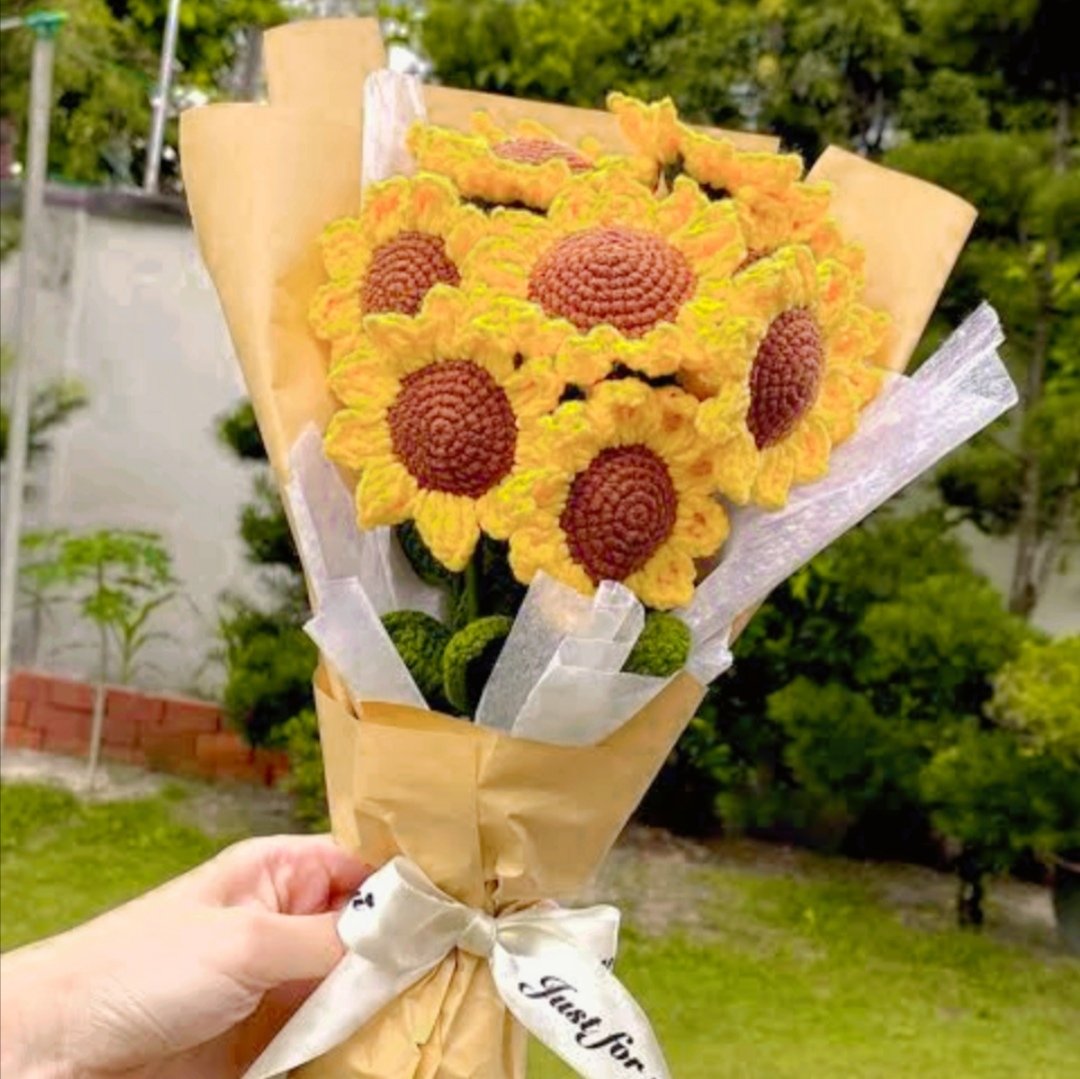 BADDESTB0Y's tweet photo. ⠀ ⠀ 
⠀  あ  .˚  ࣪꒰  @PUNKT4CTIC ꒱ ! 🌻
⠀⠀ 
⠀ ⠀ https://t.co/9coFYEGxvl