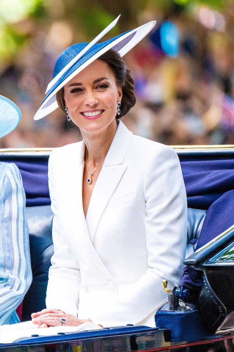WalesRoyals's tweet photo. Princess Catherine 💙 https://t.co/L3My6JUQ1d