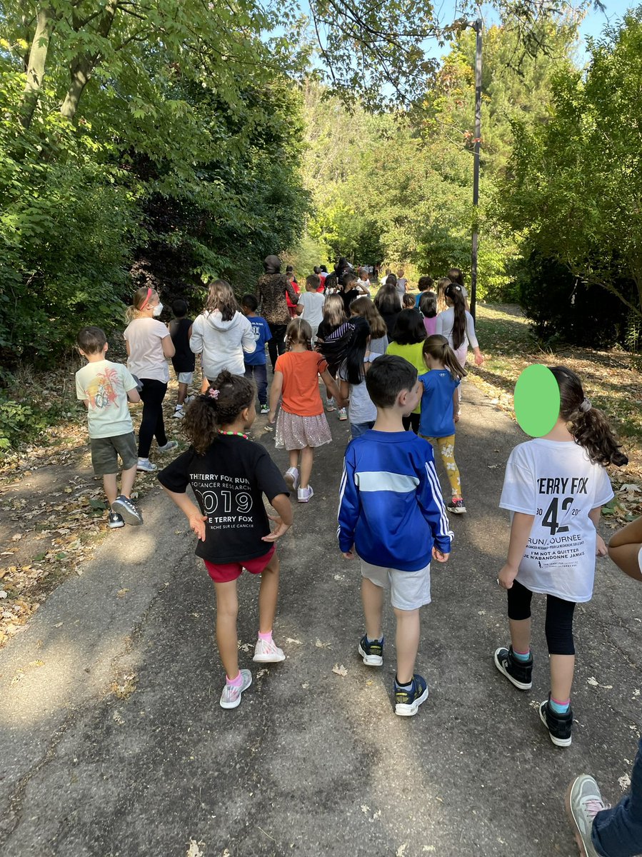 mrsdaoust's tweet photo. We had a beautiful day for our Terry Fox Walk. https://t.co/Xjy2FoPZiB