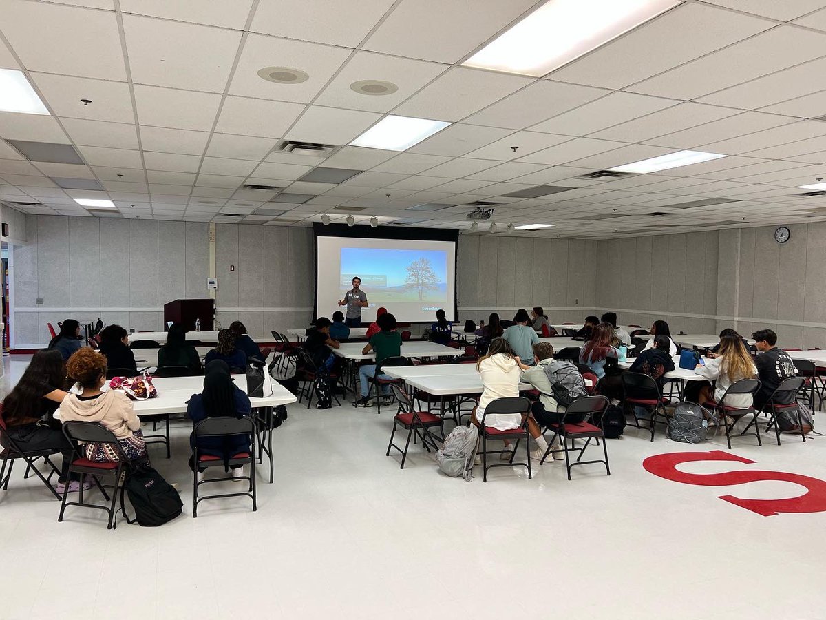 Annandale HS Student Services tweet media