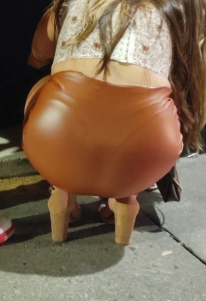 Cabalgando4's tweet photo. Mientras aseaban la recepción 🍑👀💦🐽 https://t.co/8FOLAqY8SS