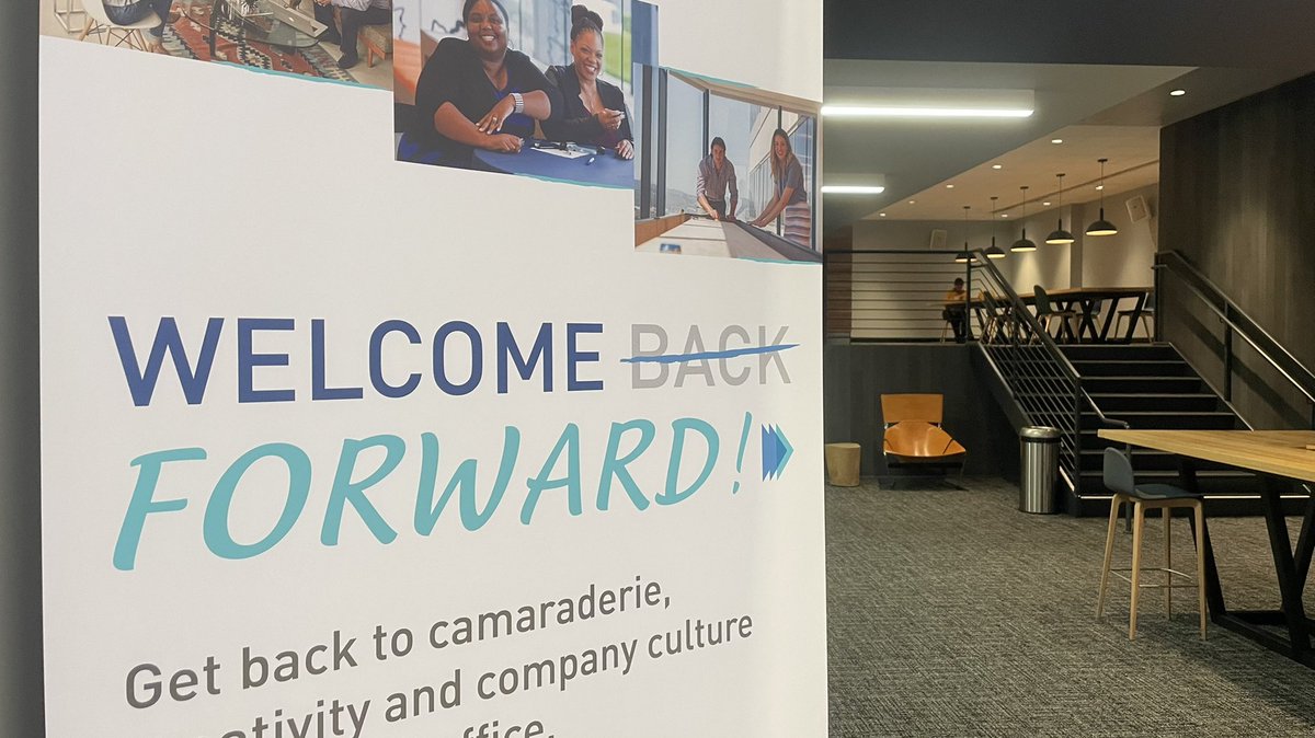 Encountered a great welcome sign at the <a href="/HudsonPPI/">Hudson Pacific Properties</a> building today in Brentwood. Love the idea of looking forward versus backwards! #siliconbeach #cre