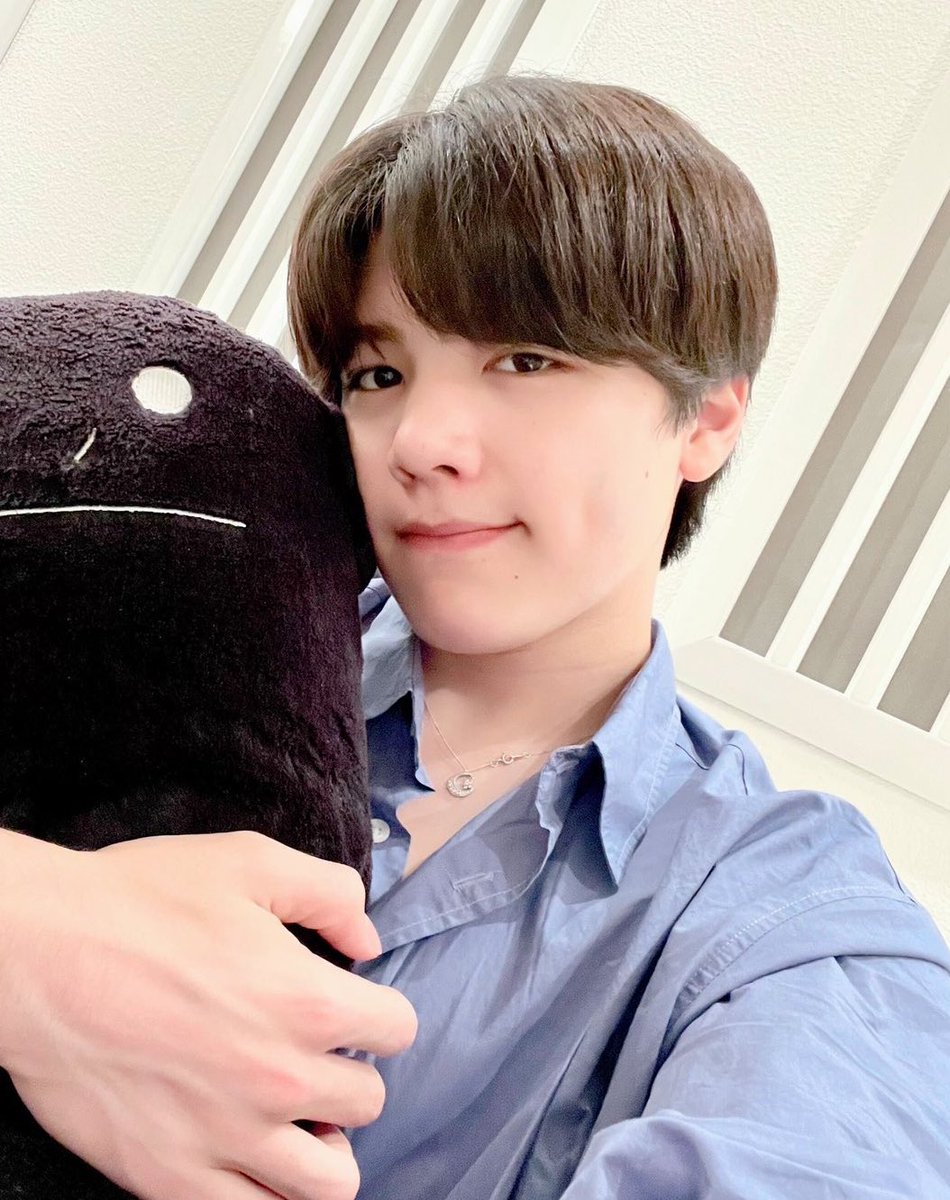 takidezzz's tweet photo. Y’all I remember someone with the same hairstyle hehe 🥹 https://t.co/89WFZLcgvg