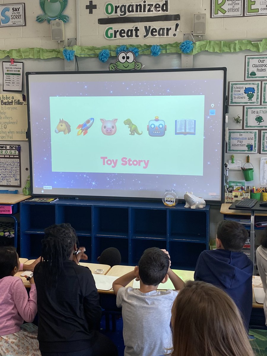 PacelliKristin's tweet photo. 3P had a great morning meeting playing “What is it Wednesday?” ❤️🐸@LMMahwah @mahwahschools https://t.co/s5zxN8sCHC