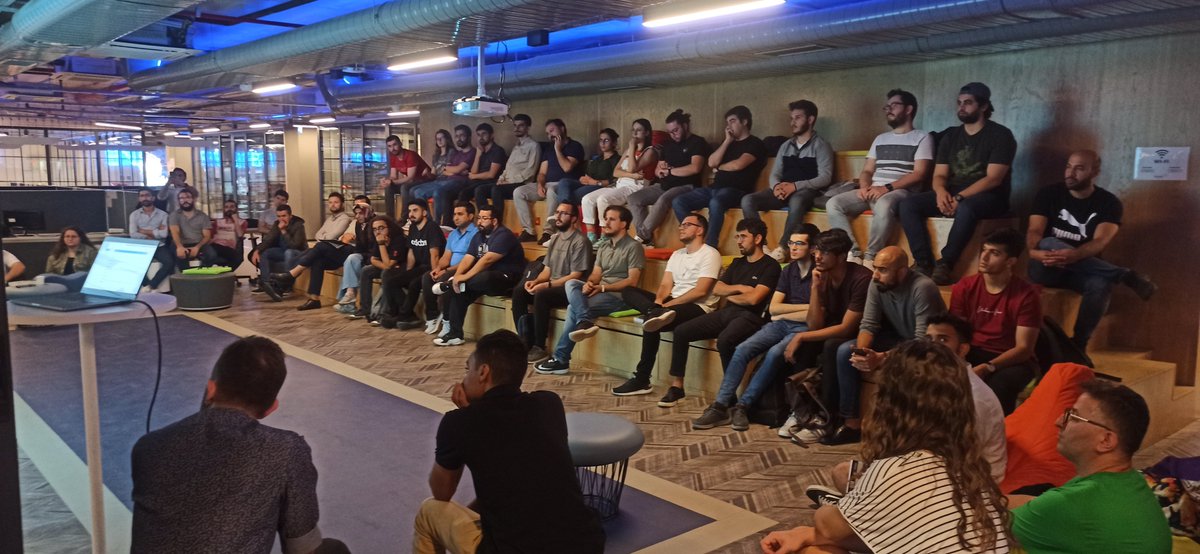 turkiyejavacom's tweet photo. Herkese selamlar, 🤗
çok güzel bir etkinliği daha geride bıraktık. Bu anlamlı günde bizleri yalnız bırakmayan çok değerli takipçilerimize ve başta @gunayus olmak üzere tüm konuşmacılarımıza teşekkür ederiz. 😊
Bir dahaki etkinlikte görüşmek üzere 🤗🤗 https://t.co/xzDoxVpBwv