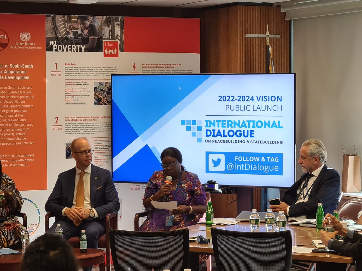IntDialogue's tweet photo. Today on #PeaceDay @IntDialogue reflected on past &amp; future to shape our new vision.

3 areas of focus:
🔘Refreshed perspective on conflict, fragility &amp; development
🔘Operationalize key #peacebuilding &amp; #statebuilding agendas
🔘Conflict sensitive &amp; sustainable #resourcing4peace https://t.co/FfM3eBSdUB