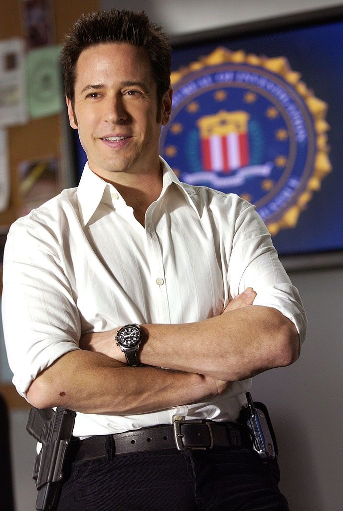 Happy Birthday to Rob Morrow . 