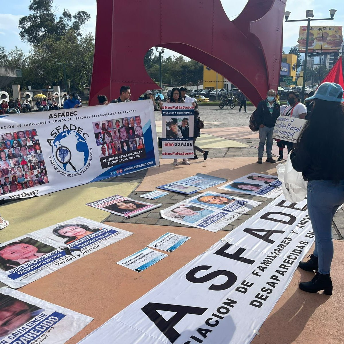 Distintas organizaciones se unen a la marcha por el caso de #MaríaBelénBernal en la avenida Amazonas al norte de #Quito. » prim.ec/RMw950KPKiM

Reporta: <a href="/EmersonRubio22/">Emerson Rubio</a>