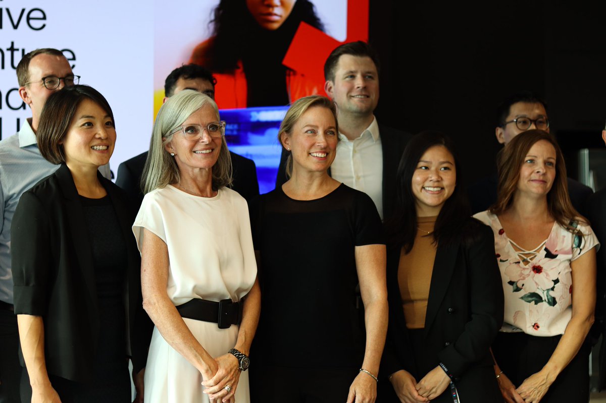 bdc_ca's tweet photo. Let’s celebrate #ThrivePlatform by @BDC_Capital with some #Womenentrepreneurs of #Tech Ecosystem. 🎉 What a great occasion for those women leaders and partners to bond together! #DEI #inclusiveprosperity #ElevateFest2022 https://t.co/qpPbGkbX2F