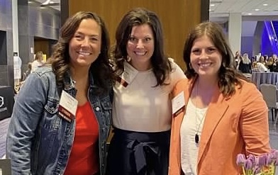 LeadershipLaura's tweet photo. Today, and every day, we celebrate women in business near and far. We honor and commend you. 💜

Happy American Business Women's Day!

#americanbusinesswomensday #womeninbiz #bethedelta https://t.co/SYW4eNmYko