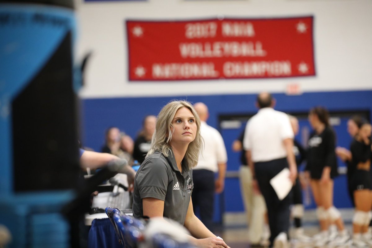 CvilleTigersVB's tweet photo. Back in familiar territory for Coach Johnston. #BattleofHighway55 happening soon ⏳.

🆚 @LWCVolleyball
📍 Columbia, Ky
🕖 7:00 p.m. ET
📺 https://t.co/uEaMgTHgsa
📊 https://t.co/M0GVb213Wz
#️⃣ #TigerUp #BattleofHighway55 https://t.co/xSzwoUgerZ