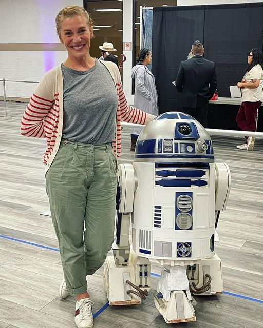 mosaiccanyon's tweet photo. Came across this adorable photo on my FB page. Enjoy!
#Katee #Artoo #droidcrush https://t.co/cbb4KHAd1D