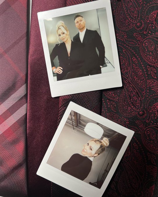 A little behind-the-scenes fun from a shoot today with @mikethemiz 😜 https://t.co/dq7p0ZAWLU<a href="/tag/mood"class="tags"><span>#mood</span></a><a href="/tag/wweabbotsford"class="tags"><span>#wweabbotsford</span></a><a href="/tag/itcouple"class="tags"><span>#itcouple</span></a>