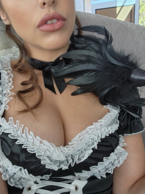 Who needs some cum cleaned out of their cock?🧹  🔗link in bio🔗 https://t.co/fSrFZmANOF<a href="/tag/mvsales"class="tags"><span>#mvsales</span></a>