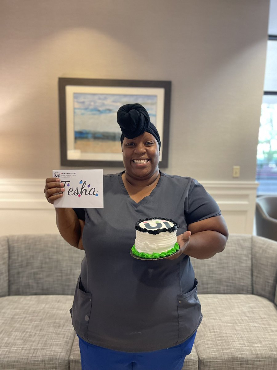 We ❤️ our CNAS! 

#peoplematter #2years #cna #recruitmentalley