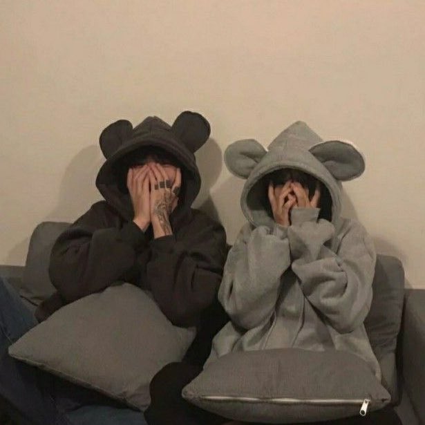spillproductss's tweet photo. Ide kostum couple lucu bareng pacar/bestie!✨ 

    -a thread-- https://t.co/ldEq1IO3bD
