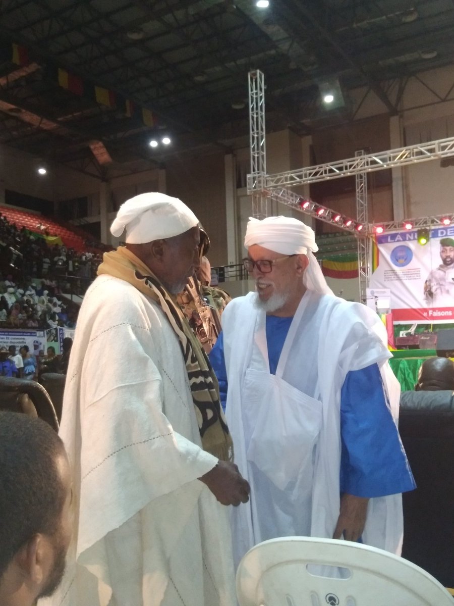mmohamedsidi's tweet photo. #Mali j'ai participé ce soir la 1ère nuit de la semaine de réconciliation nationale #SENARE
Pour la paix au Mali. https://t.co/toyLIYKYhK