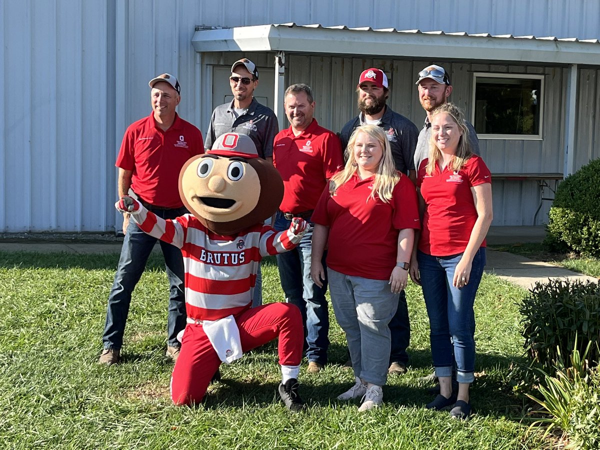 grahamcochran's tweet photo. Another great day for our @OhioState @CFAES_OSU @OhioStateFSR. Enjoyed hosting @OSUVetCollege Exec Associate Dean Roger Fingland and @StudentLifeOSU AVP @TJLogan for a taste of all things #FSR22 #Brutus https://t.co/fE5yXW07SD