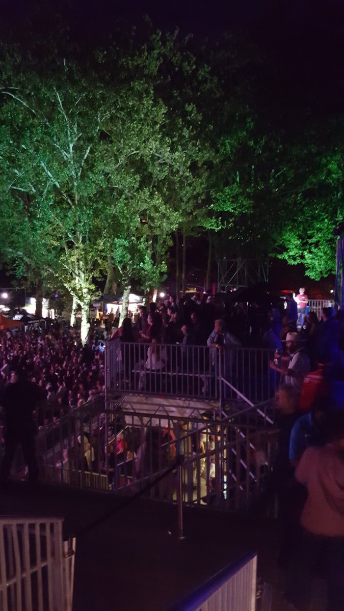 paroliro's tweet photo. Legend @WillieNelson @SummerStage, Central Park, NYC.  Grateful 5K capacity audience brought love on a glorious evening! #willienelson #nyc #shareyoursummerstage #supportlivemusic #micahnelson https://t.co/NtCM9IeP5K