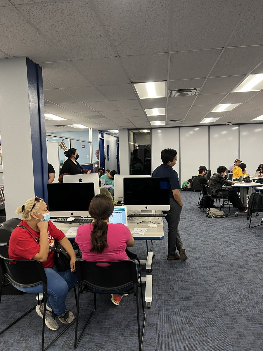 Rose Gandarilla tweet media