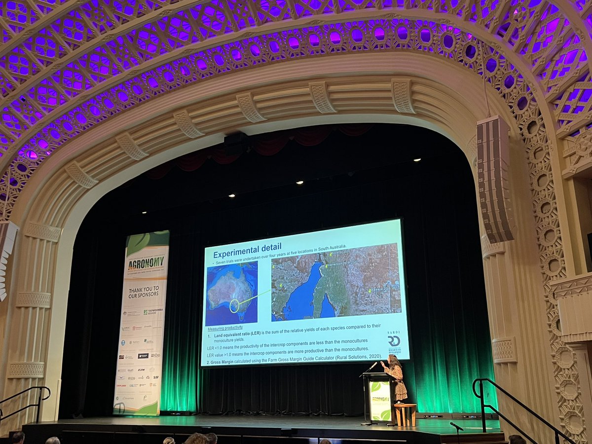 Fernanda Dreccer (@ferdreccer) on Twitter photo Penny Roberts (SARDI) showing the value of intercropping in South Australia at 20th Australian Agronomy Conference <a href="/AgronomyAus/">Agronomy Australia</a> #WiCS Penny Roberts (SARDI) showing the value of intercropping in South Australia at 20th Australian Agronomy Conference <a href="/AgronomyAus/">Agronomy Australia</a> #WiCS