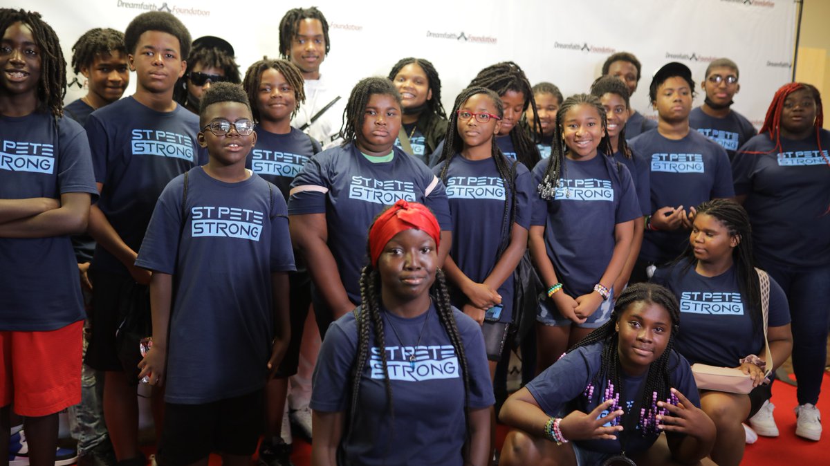 deontethompson's tweet photo. To be socially balanced means learning from the  previous generation, growing with the present generation and pouring into the next generation.  We are St. Pete Strong. #stpetestrong https://t.co/TdcobsqxxM https://t.co/1Inkd1LZNo