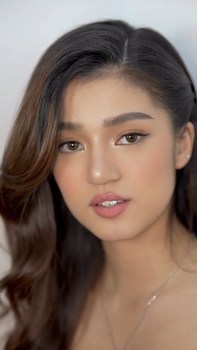 This girl be slaying the red carpet today at SDA🇰🇷✨

BELLE MARIANO MAKES HISTORY

#BelleOutstandsAtSDA2022
#BelleMariano <a href="/bellemariano02/">Belle Mariano</a>
