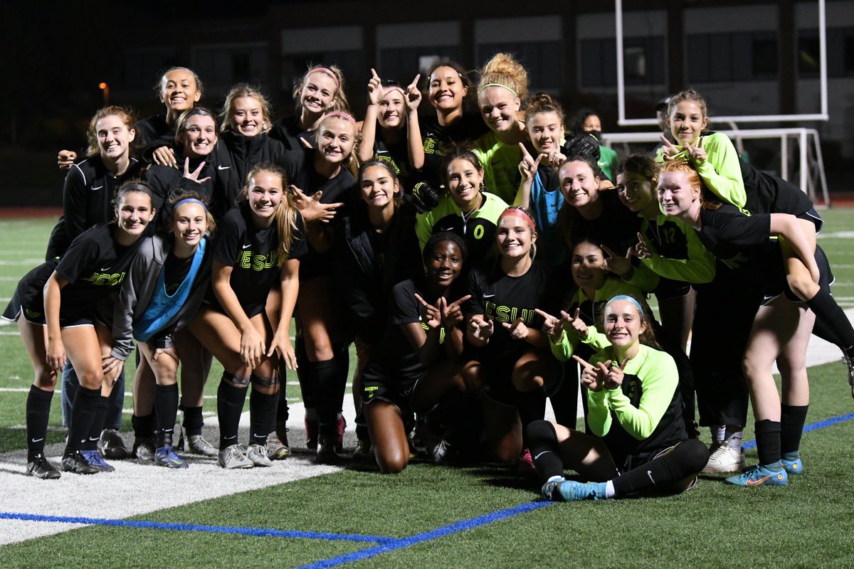 CandidEyePhoto's tweet photo. JHS brings home the win 1-0 | #JesuitCrusaders vs #GrantGenerals @JesuitHighPDX @TheSaderNation @SBLiveOR @OSAASports #OSAA #GoSaders #SaderNation #opreps
(📷©️https://t.co/4EfRFF3LFU) https://t.co/cbCHSp1Gbt