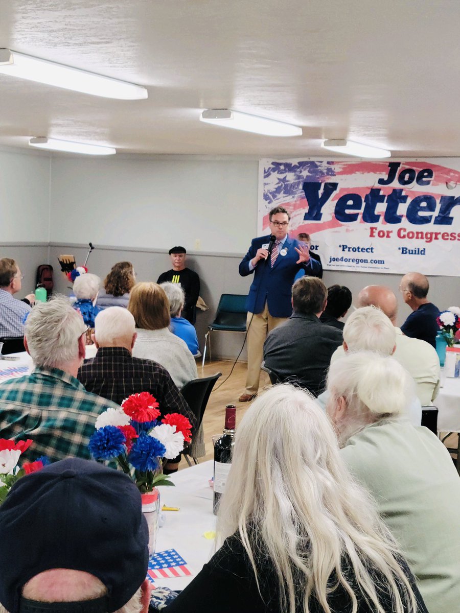 Matthew_Keating's tweet photo. Thank you, @KlamathDems for hosting a fun and engaging Fall Fling. Honored to pinch hit for @KCHansonPDX and represent @ORDems in support of @Tina4Oregon, @JoeForOregon, and Democrats up-and-down the ticket. https://t.co/Lx6mHXoOHz