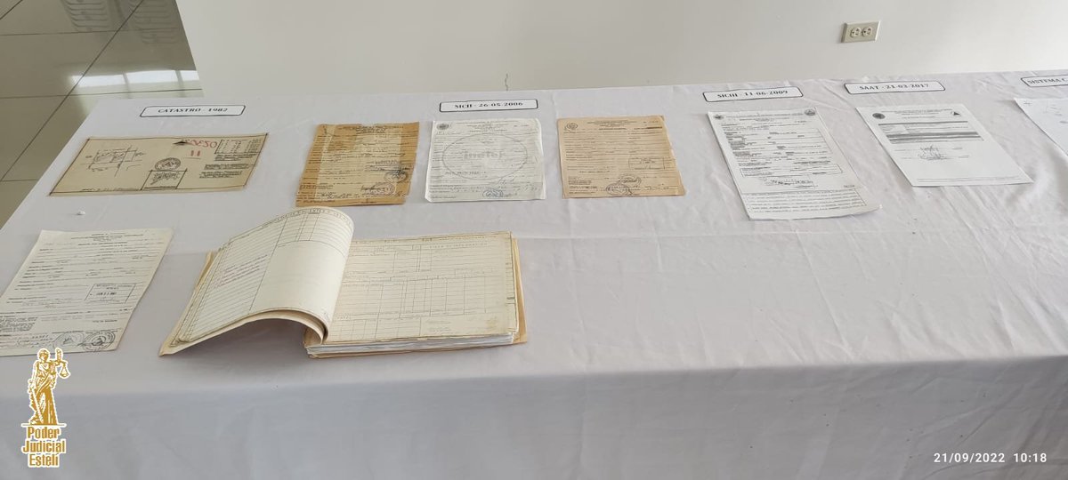 1/1 El director del Banco Mundial para Centroamérica y República Dominicana, Michel Kerf, visitó las instalaciones del Registro Público en Estelí, el propósito de la visita correspondía conocer cómo funcionaba anteriormente el Registro y el Catastro antes de la Modernización --