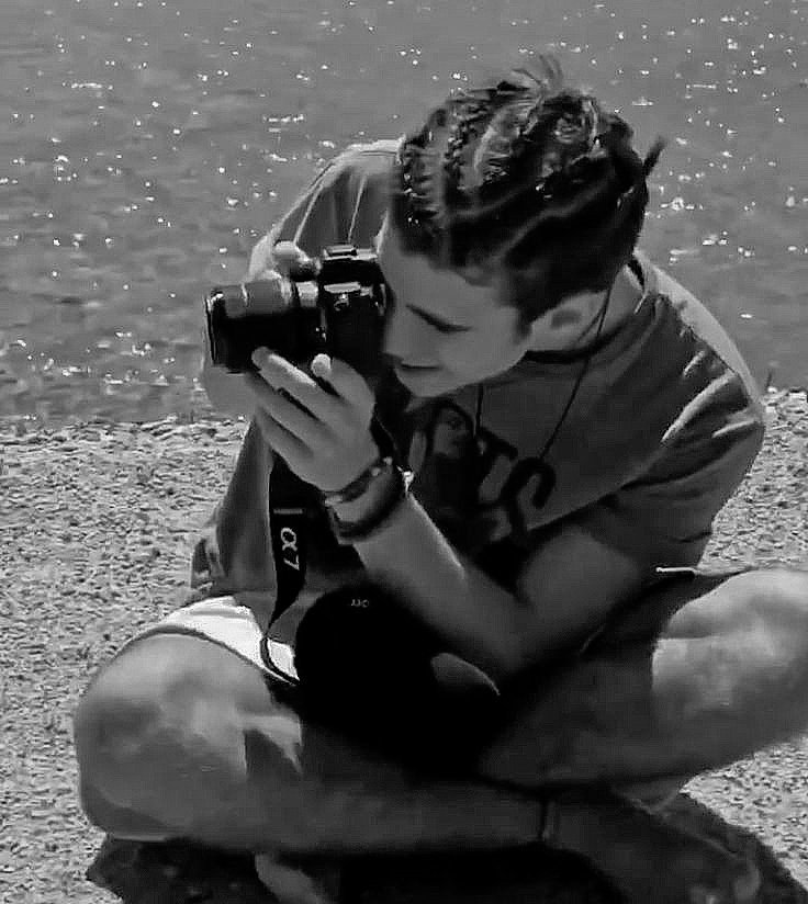 manuelgtrrez's tweet photo. Feliz día del fotógrafo ❤️📷 https://t.co/3bYrzMbMxm