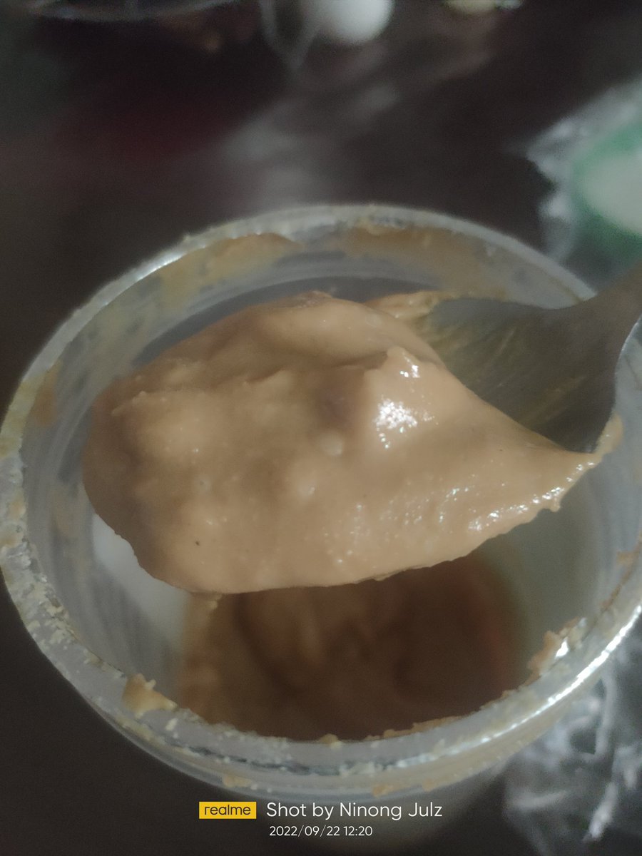 ninongjulz's tweet photo. I didn't know that Peanut Butter can be this comforting during a rainy day. #LilysBakanaman https://t.co/WpwDUWFSaz