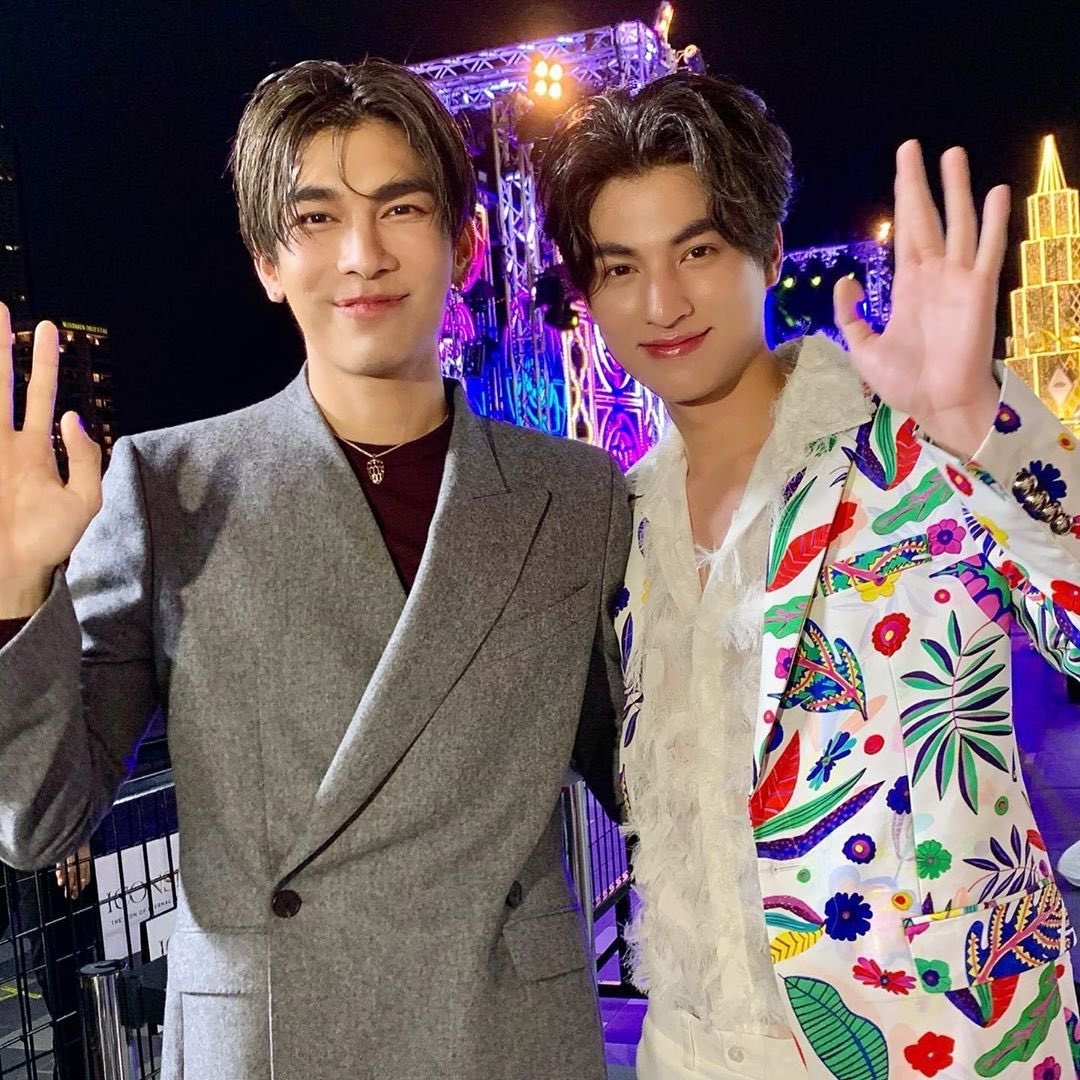Viviana35791950's tweet photo. Los amé desde el principio y los seguiré amando hasta el final.
No olviden regresar a casa algún día, seguiré esperando por ustedes 🥺❤️❤️
#เลิฟยูนะมิวกลัฟ
@MSuppasit @gulfkanawut https://t.co/XAe4A5PdEL
