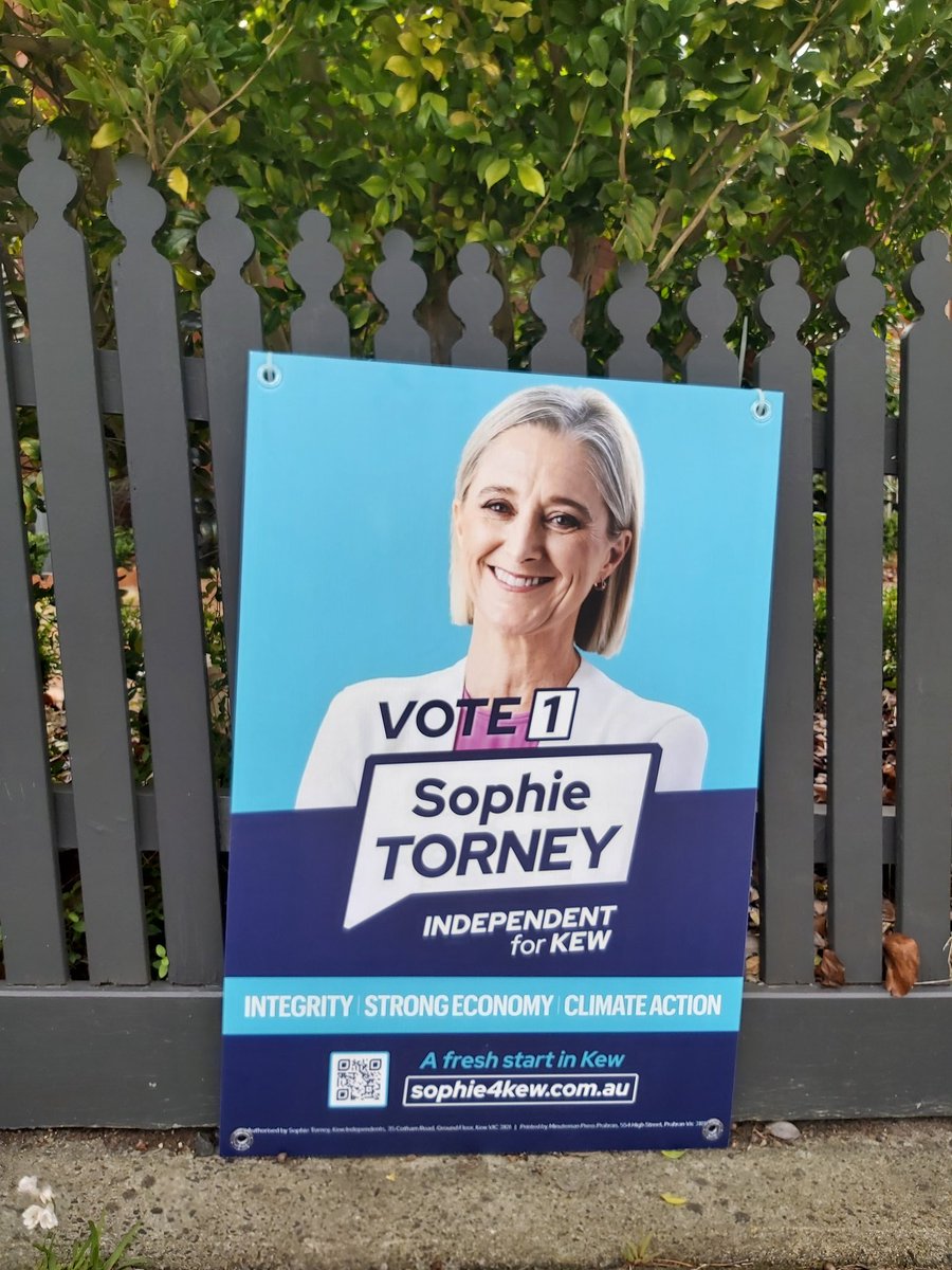 It's a sign! #sophie4kew