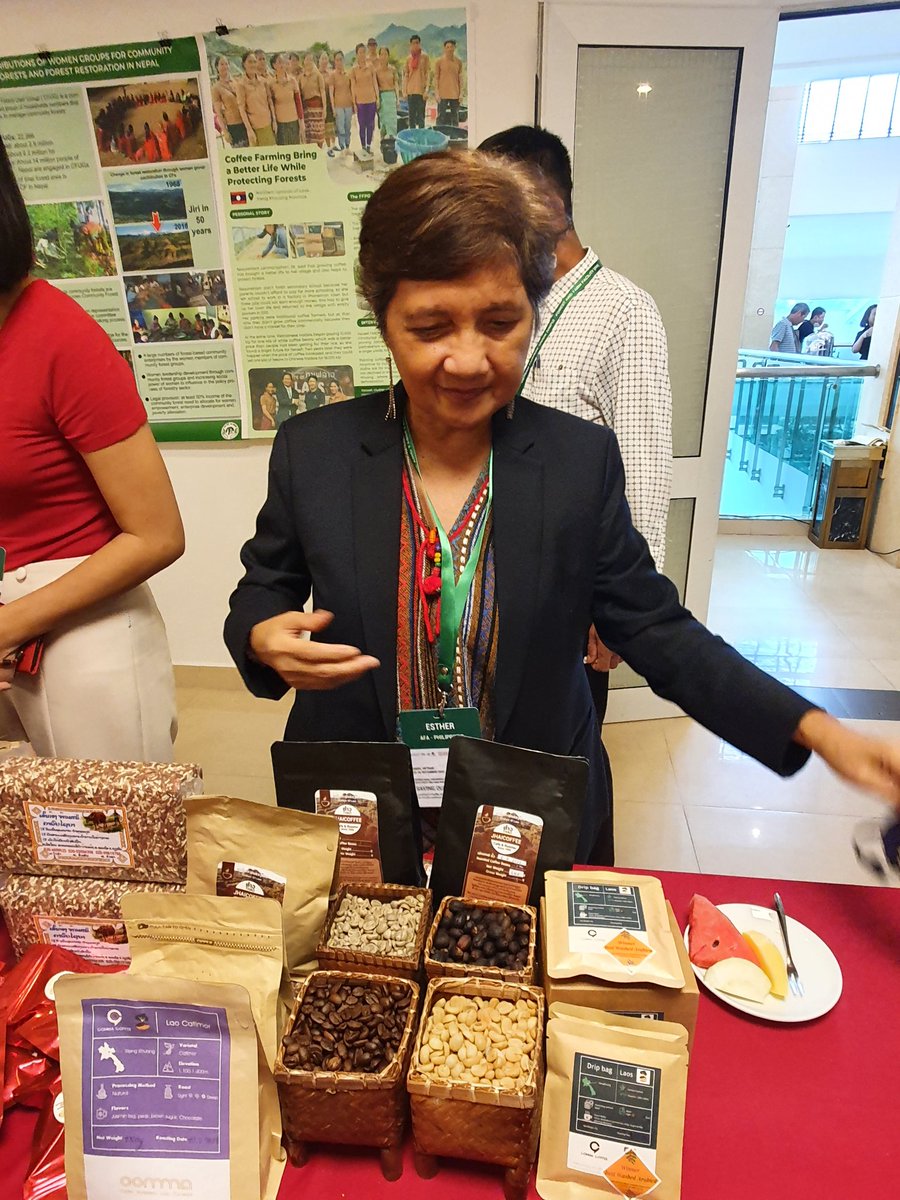 @EstherPenunia @AsianFarmers proudly presenting forest products ftlm Laos. #forestfarmfacility #diversity #resilience