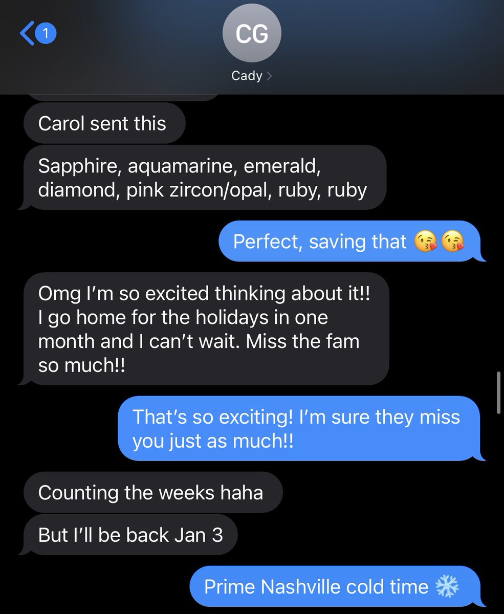 jackiekay29's tweet photo. took a moment to miss @cadygroves and the way she loved her fam 💜
@carol1575 @Codywaynegroves https://t.co/PEfepcn4Wm