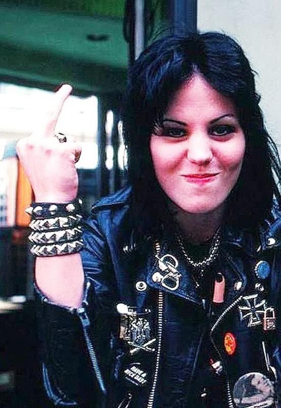 Happy birthday JOAN JETT!
(September 22, 1958) 