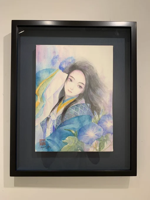 個展でお世話になったGALLERY AND LINKS 81のオーナー様より、メイン作品「夢と知りせば」の藍姫がご購入者様のご依頼で額装され仕上がりました!とご連絡頂きましたん!額に入るとまた宝物のように見えまするねぇ長くおめを楽しませて来るのですよ、藍姫さま! #美人画 