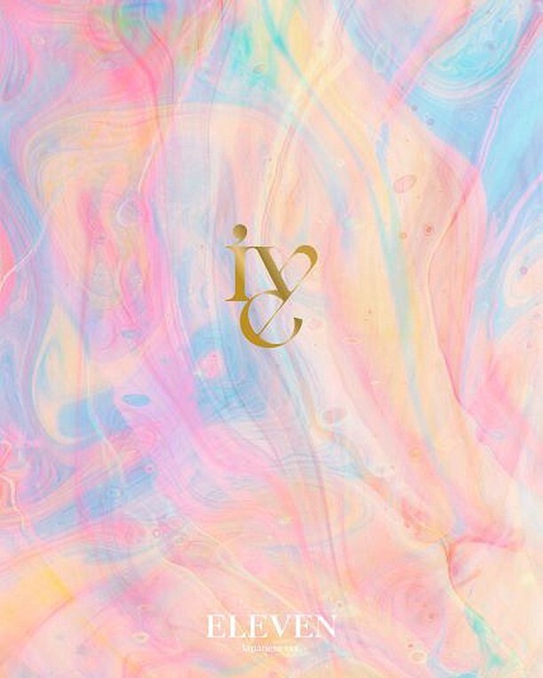 KpopAreaCol's tweet photo. Las chicas de IVE debutan en Japón 🙊
"Eleven" es el nombre del single debut de IVE en tierras niponas, el cuál saldrá a la venta el próximo 19 de octubre en 3 versiones distintas, I, V y E. ¿Estás esperando este debut? ✨
#ivejapan #ivedebut #ivecomeb… https://t.co/6dXClbciUE https://t.co/c3LWlfqrUU